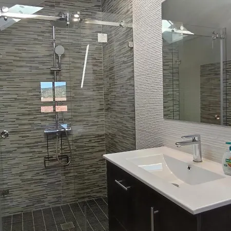 Nyaraló Impresionante En O *